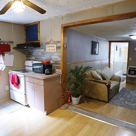 3-Bedroom Apt. Ideal Location Near New River Gorge ファイエットビル エクステリア 写真