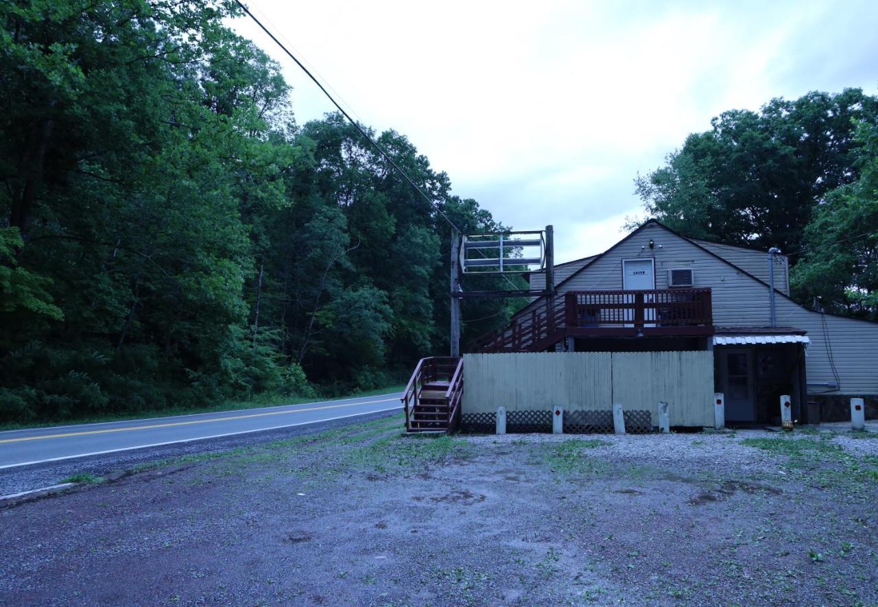 3-Bedroom Apt. Ideal Location Near New River Gorge ファイエットビル エクステリア 写真